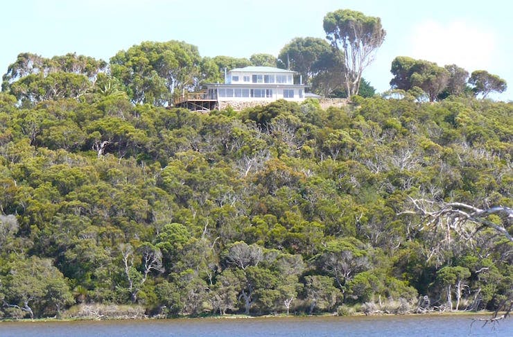 The Most Instagrammable Airbnbs In Western Australia Perth Western Australia Is The Largest And Sunniest State In With 20 781km Of Coastline Picturesque Old Towns An Incredible Wildlife