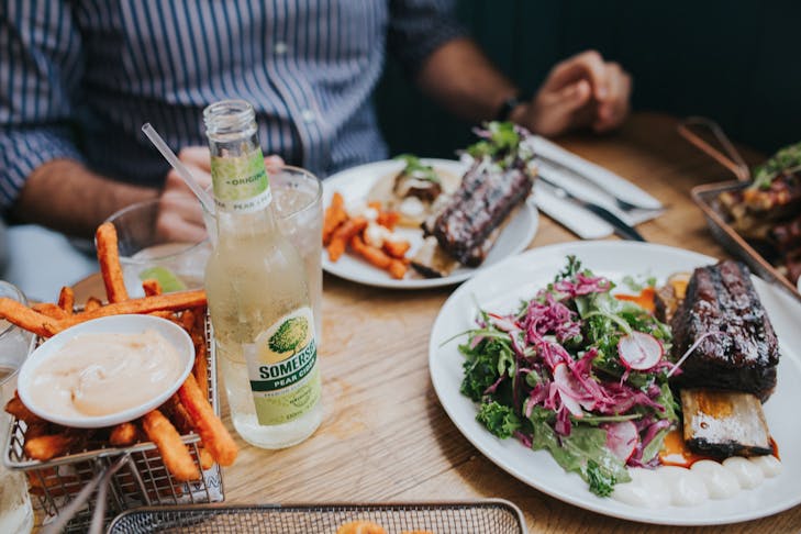 Best Lunch Date Spots Melbourne / Melbourne Cup Lunch Adelaide | Mick O'Shea's, 5163 : Top 10 little collins street cafes by geoff edlund.