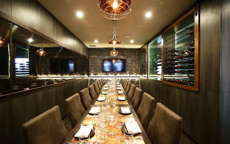 private dining room gold coast