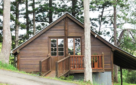 10 Cabins Cottages For A Romantic Winter Getaway Urban List