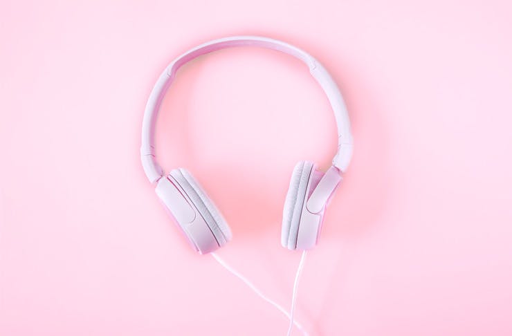best podcasts to listen to right now