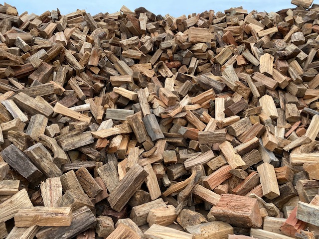 Cosy Up For Winter With 7 Auckland Lumberyards Who Ll Deliver Firewood To Your Door Urban List Nz