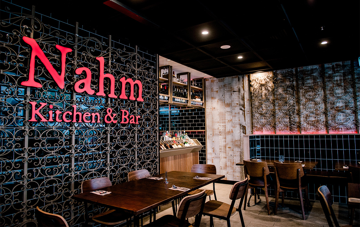 nahm thai kitchen        
        <figure class=