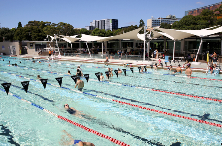 swimming pools open sydney